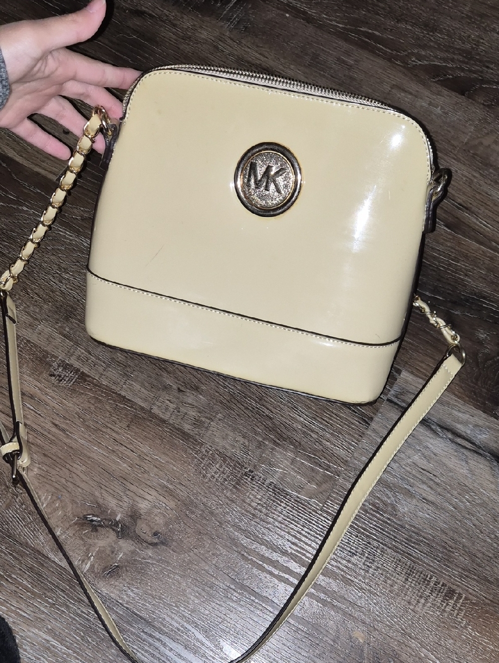 🩷Michael Kors Pale Yellow Crossbody